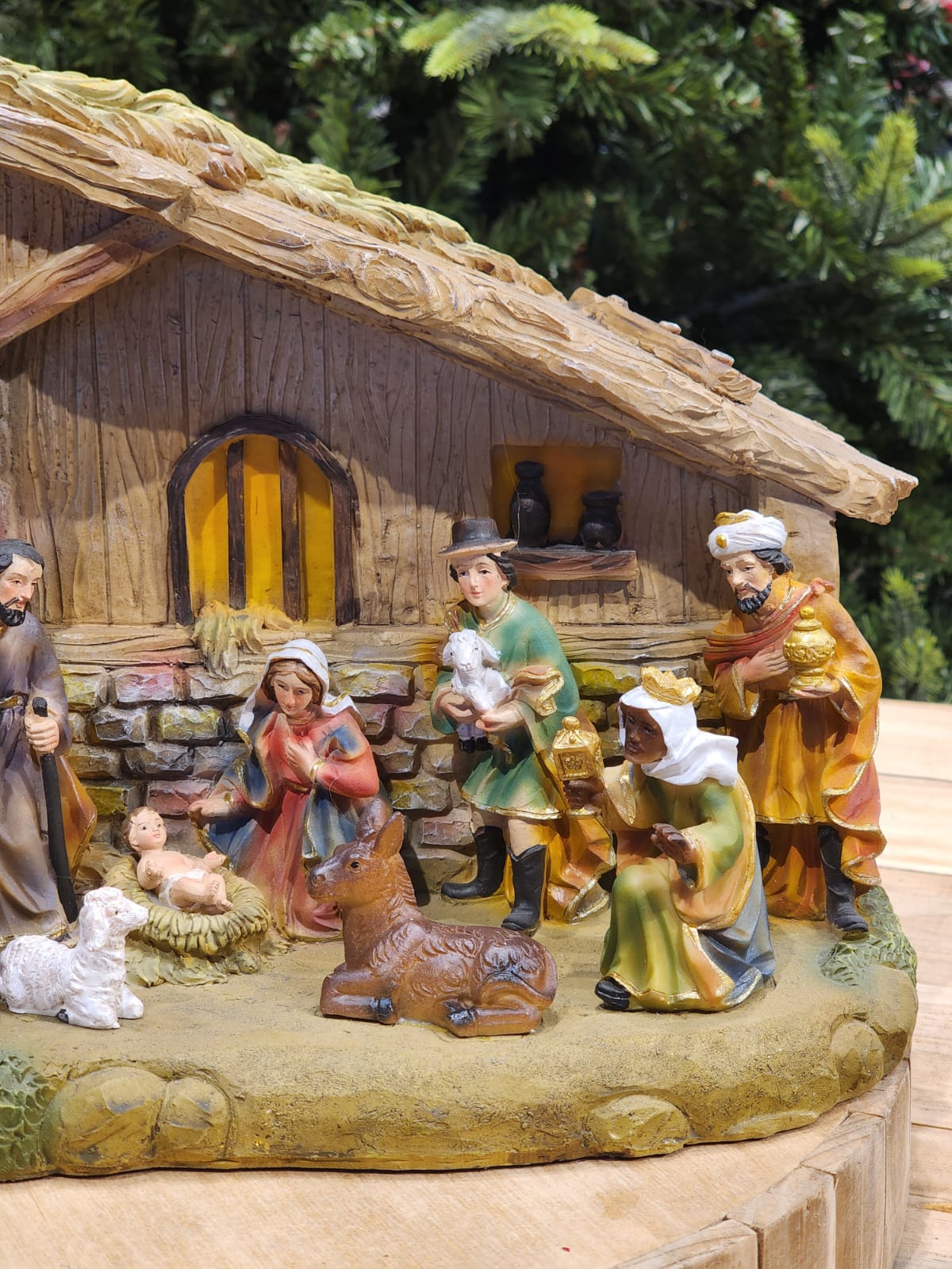 PRESÉPIO EM RESINA - PEÇA COM SOM